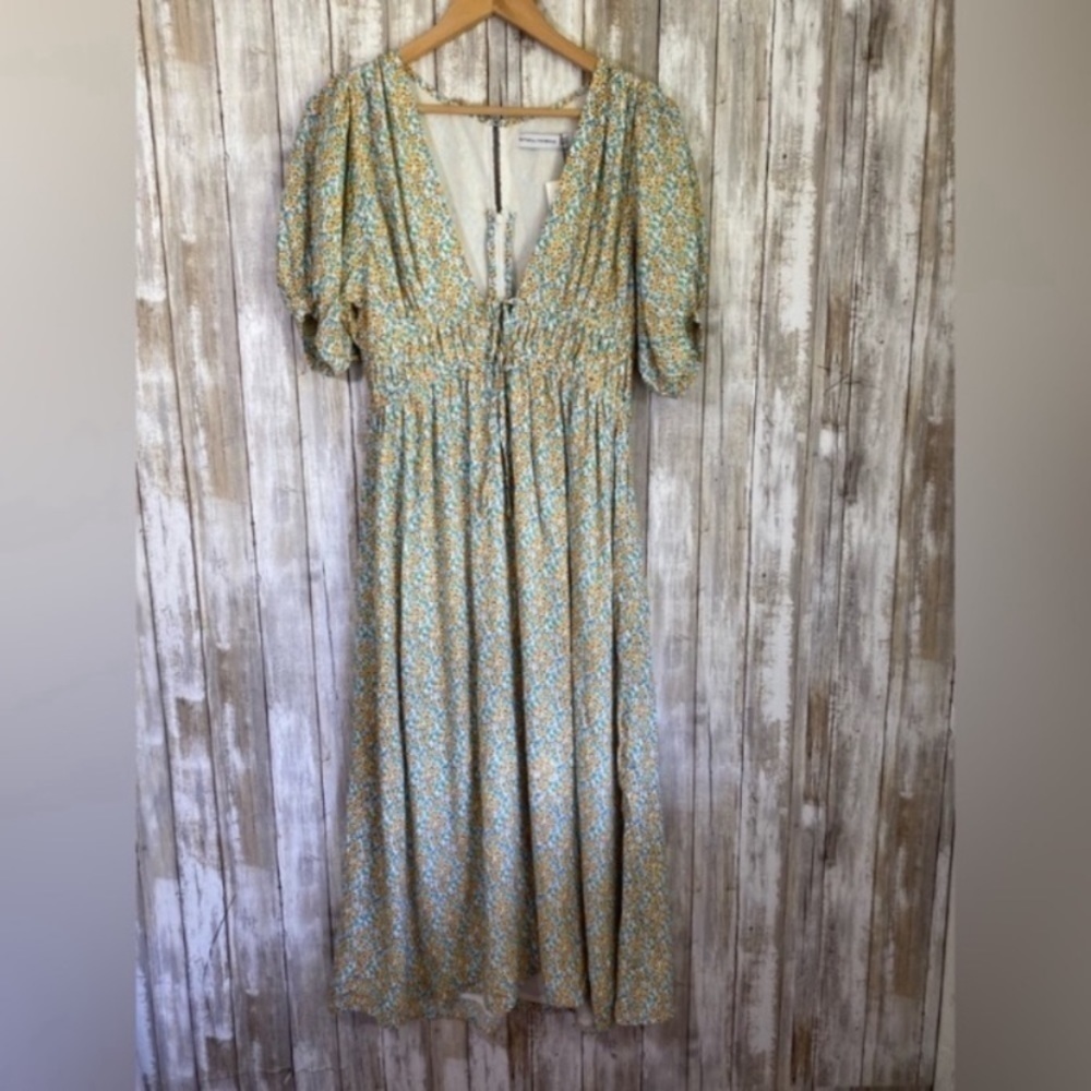 NWT Faithful The Brand Patrinico Sabinosa Floral Midi Dress - Picture 2 of 8